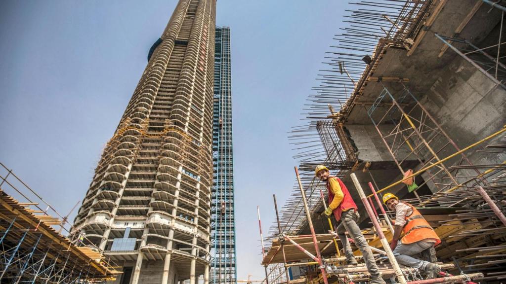 Construcción del rascacielos Iconic Tower