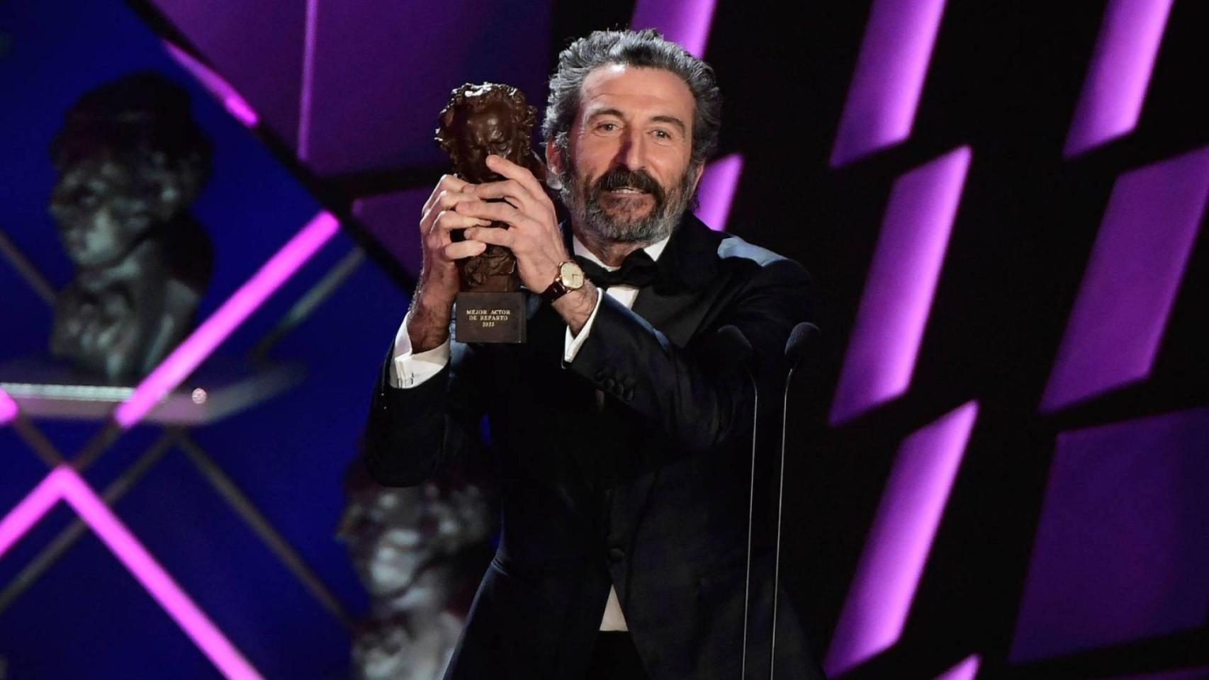 Luis Zahera recoge un Premio Goya