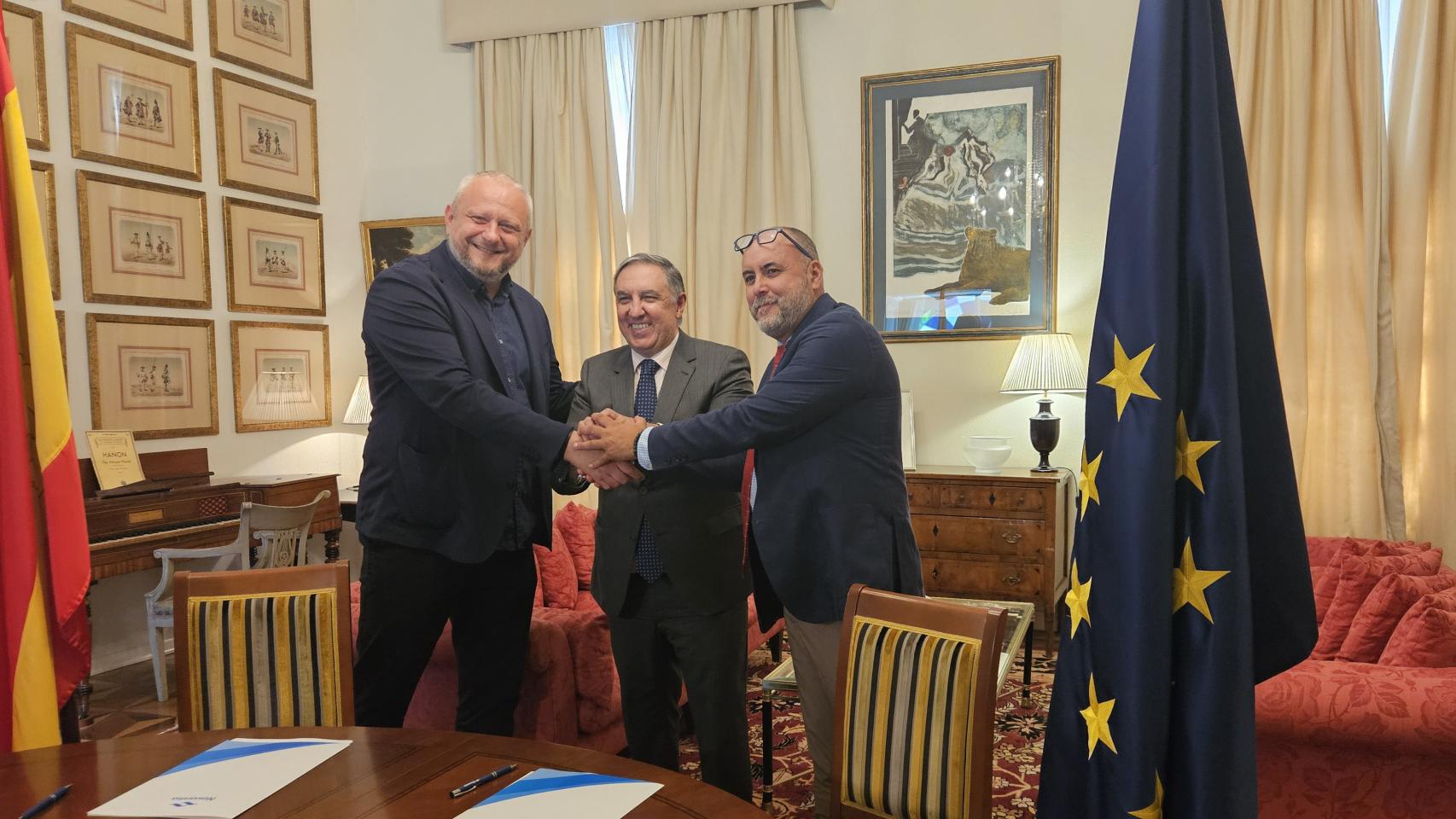 La firma tuvo lugar en la Embajada de España en Croacia.