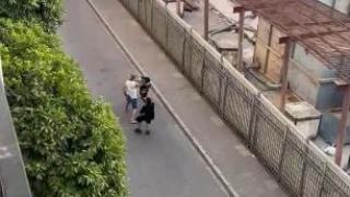 Captura del vídeo de la pelea. 