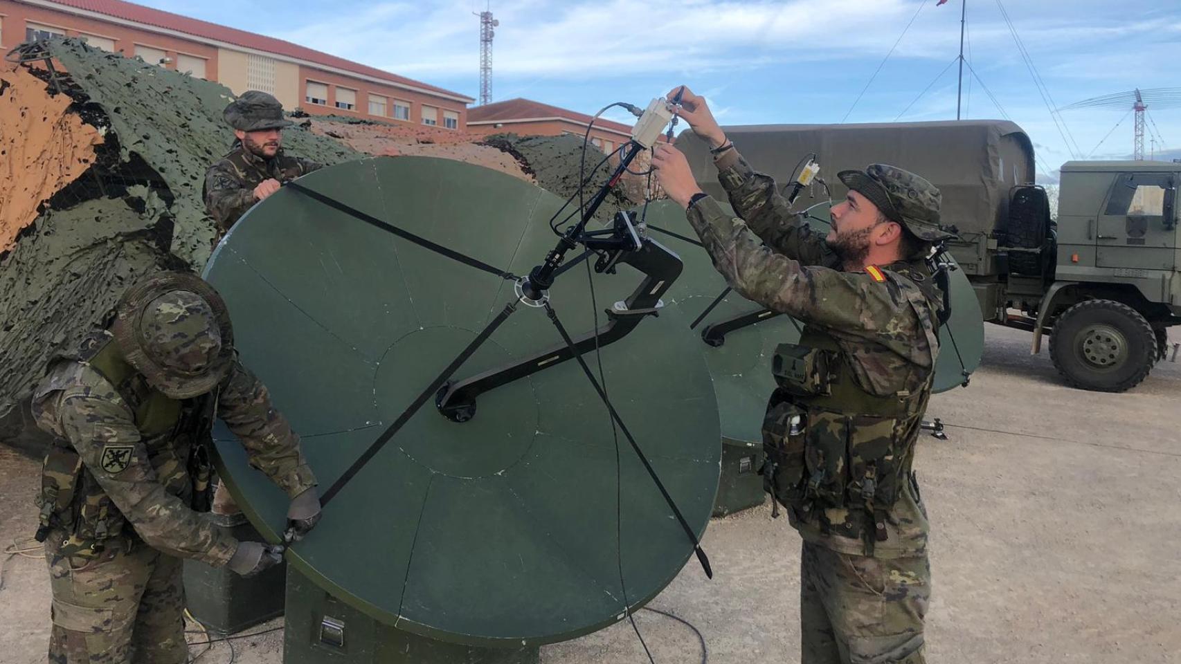 Personal del Ejército de Tierra dedicado a Transmisiones