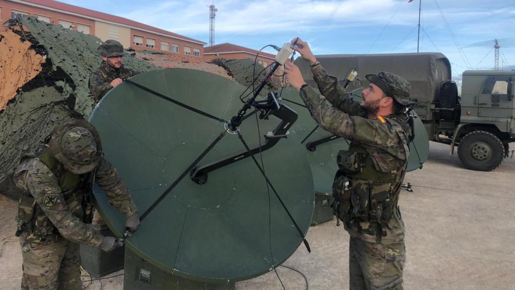 Personal del Ejército de Tierra dedicado a Transmisiones