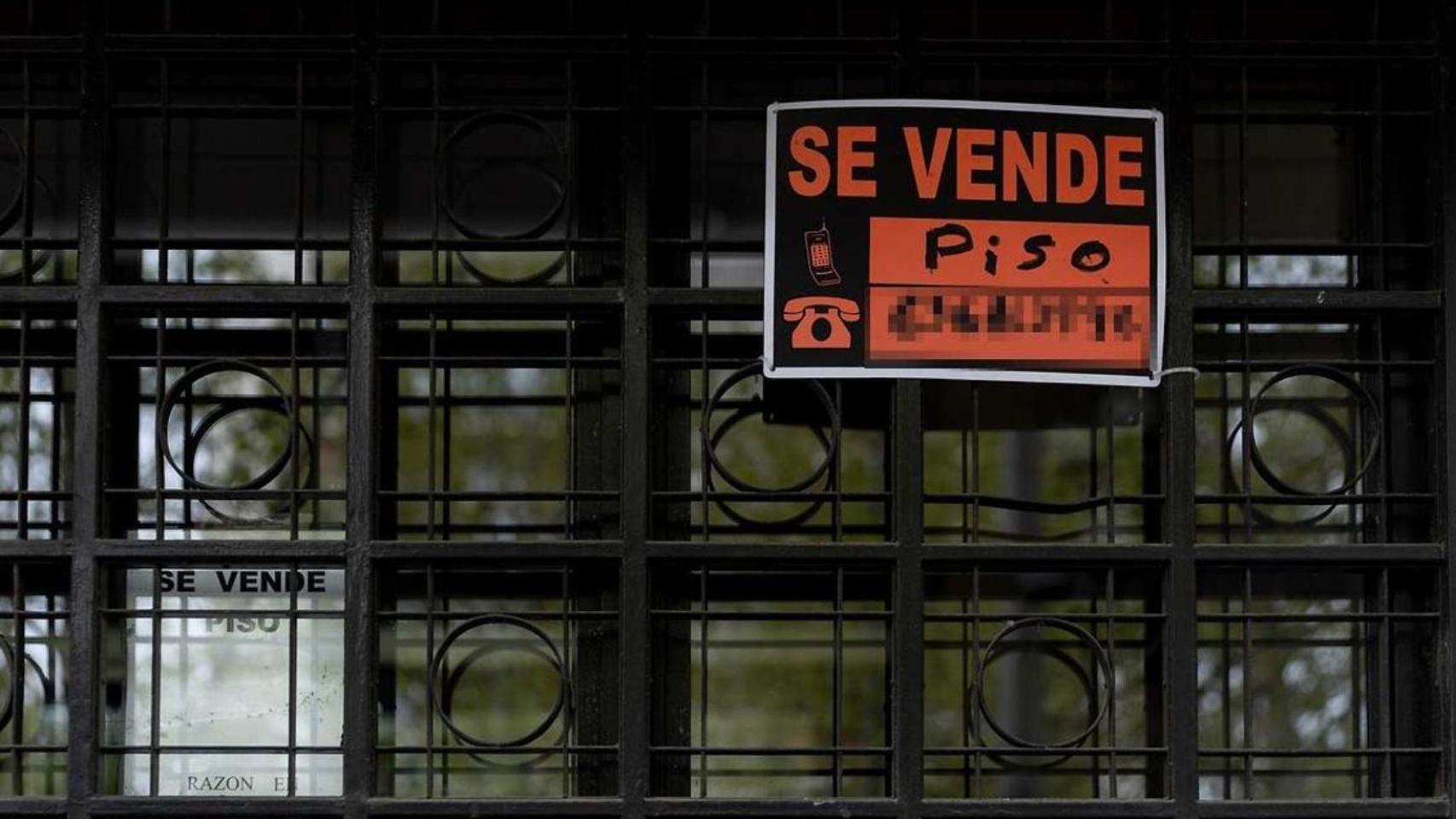 Cartel de 'se vende'. Europa Press.