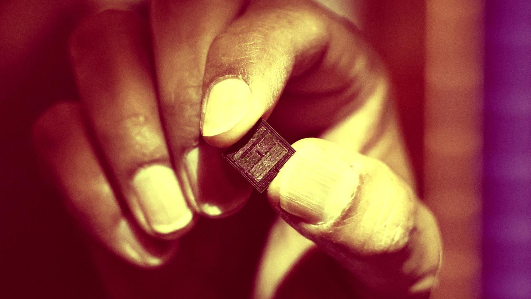 Un chip.