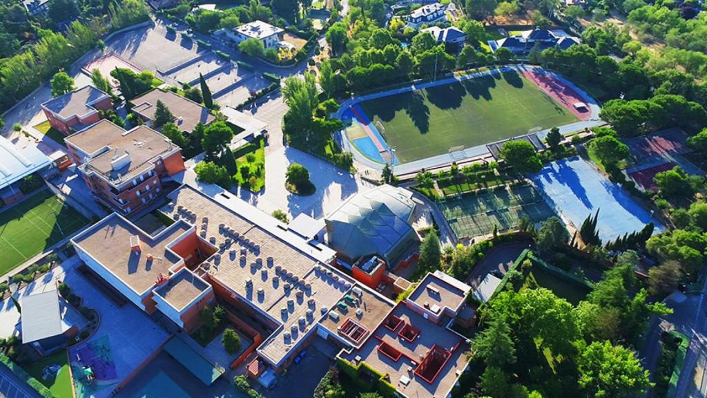 Una vista aérea del colegio Retamar.