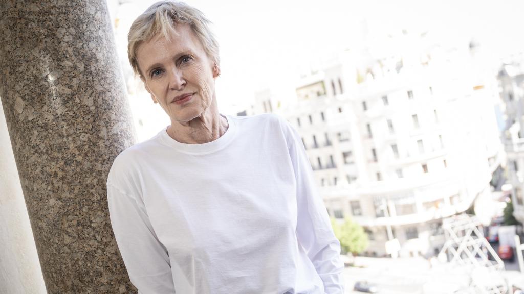 La escritora Siri Hustvedt durante la presentación de su nueva novela ‘Historias de fantasmas’, en el Círculo de Bellas Artes, a 27 de mayo de 2026, en Madrid. Foto: A. Pérez Meca / Europa Press.