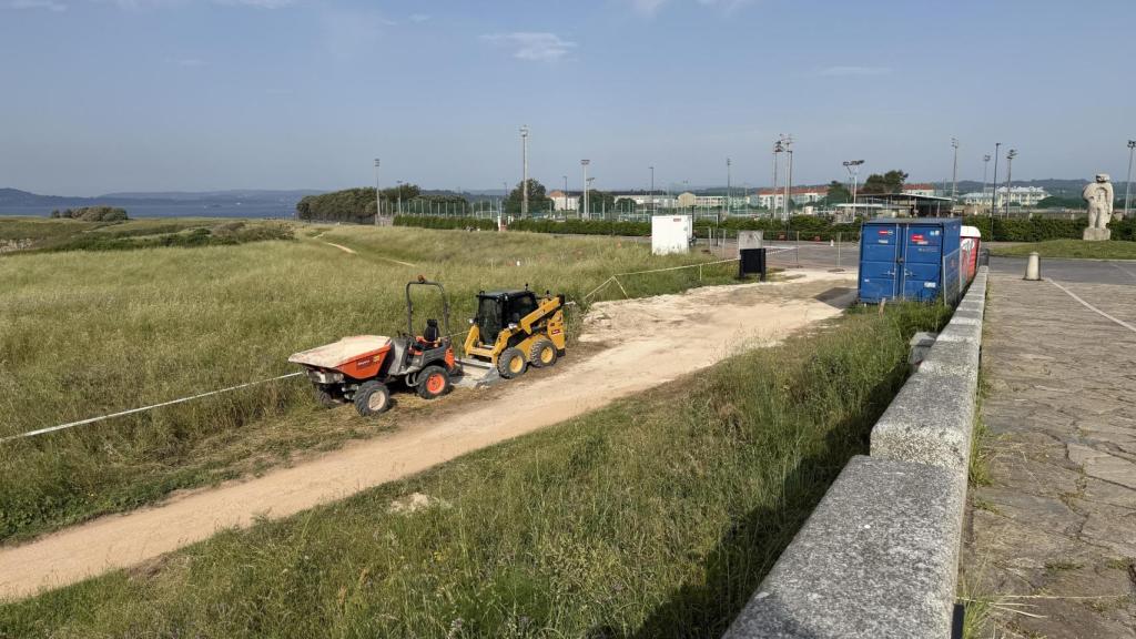 Obras en los senderos del parque de la Torre, a mayo de 2026.
