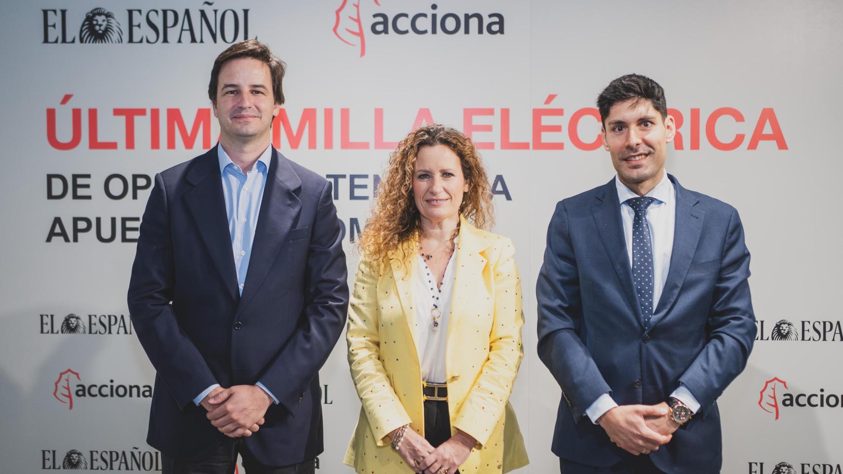 May López Díaz , directora de desarrollo en la asociación Empresas por la Movilidad Sostenible, Santiago Benjumea, director comercial de Silence (Acciona) y Rafael Aguilera, director general UNO logística.