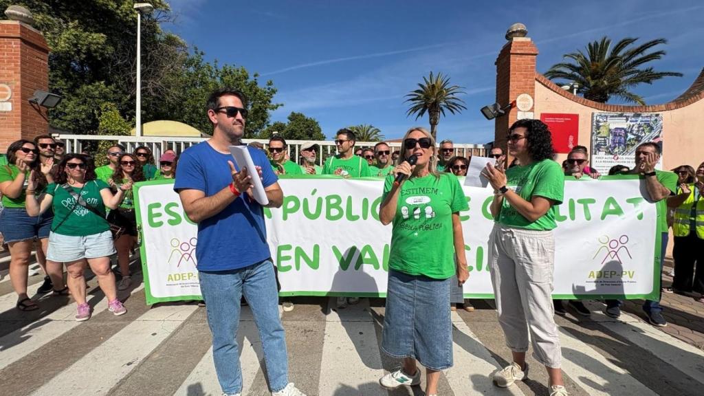 Directores de centro piden a Educación una negociación real y digna. EP