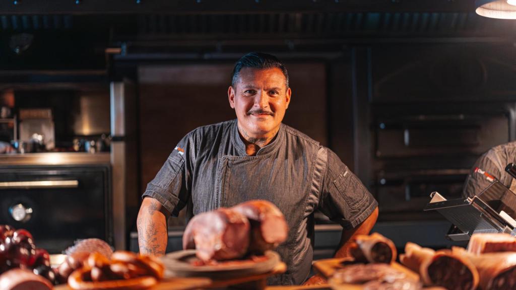 Javier Brichetto y su nueva charcutería en Piantao. 