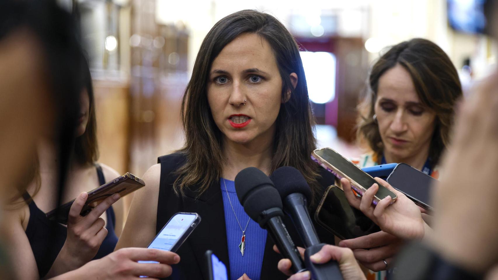 La líder de Podemos, Ione Belarra, este miércoles en los pasillos del Congreso.