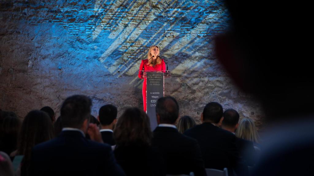 Carolina España subrayó el papel esencial de las mujeres andaluzas.