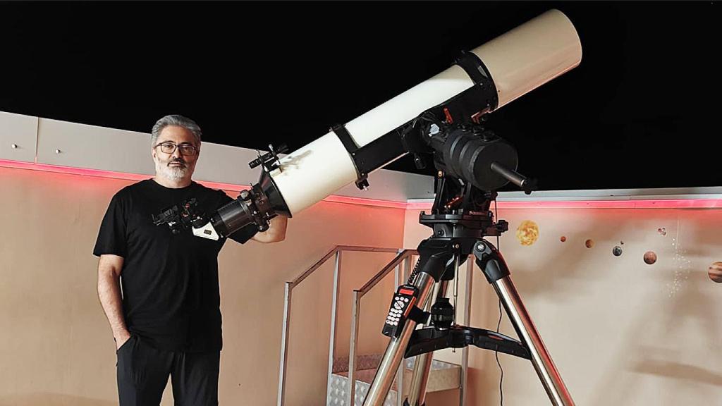 Fernando Cabrerizo Palomo en el Centro Astronómico de Tiedra.