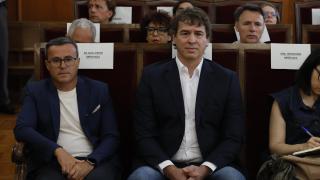 El hermano del presidente del Gobierno, David Sánchez, y Miguel Ángel Gallardo, ex líder del PSOE extremeño, en la Audiencia de Badajoz.