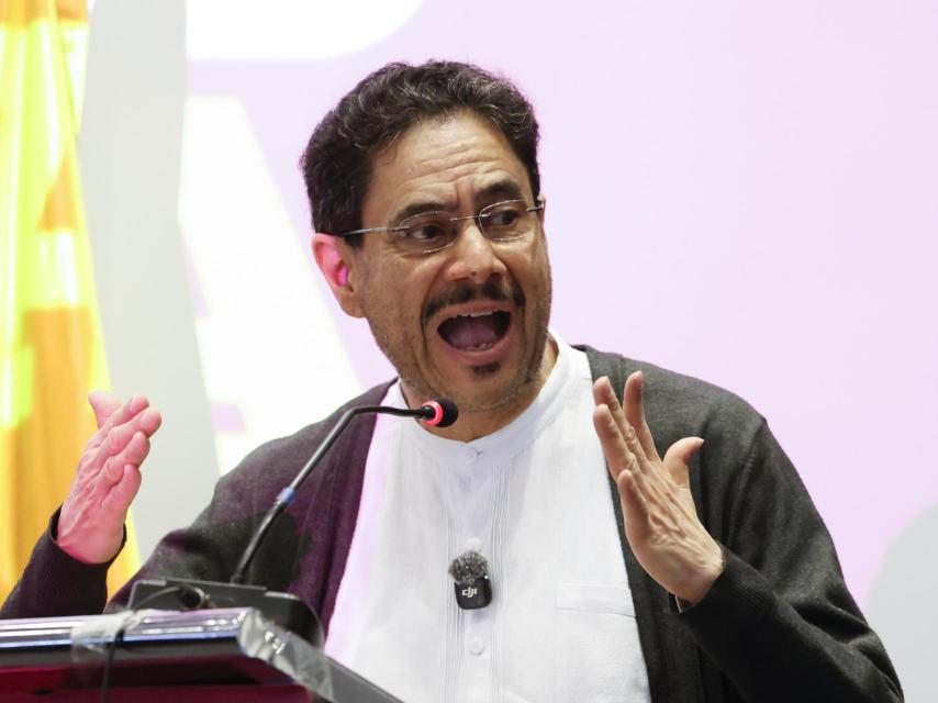 El candidato a la presidencia de Colombia por Pacto Histórico, Iván Cepeda, en un mitin en Bogotá.