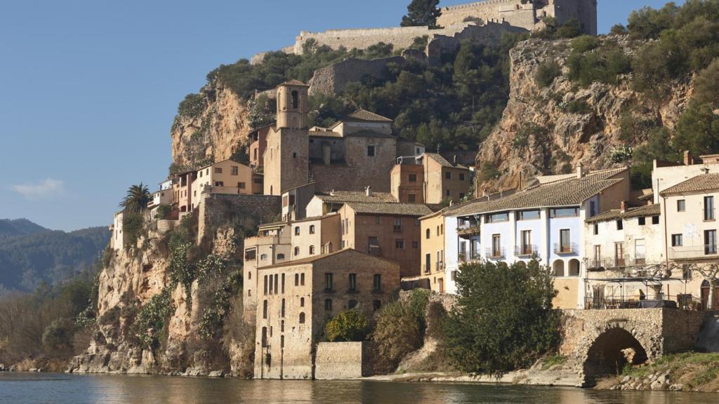 Pueblo de Miravet.