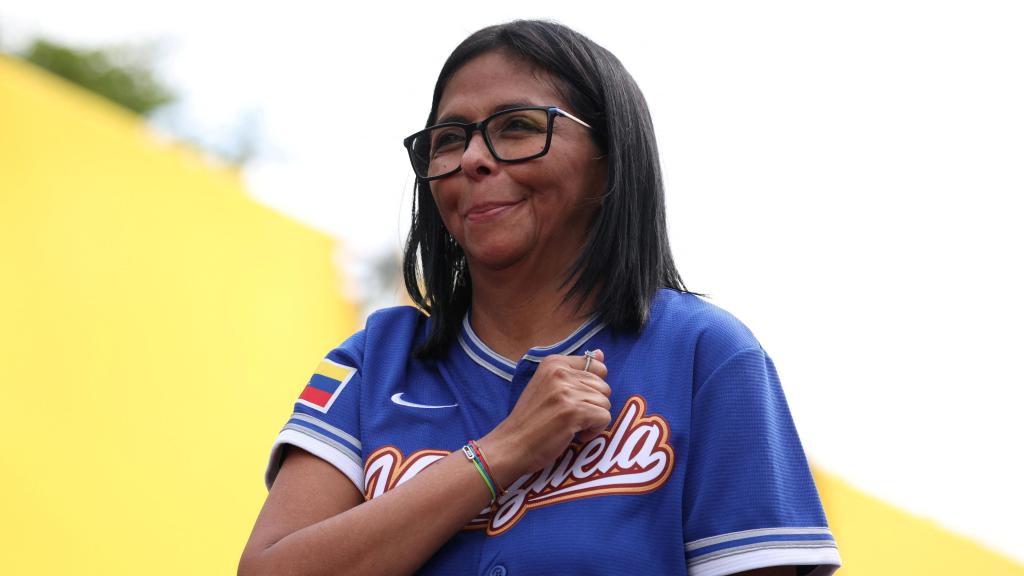 La presidenta encargada de Venezuela, Delcy Rodríguez, durante el acto de anuncio de la subida del salario mínimo en Caracas.