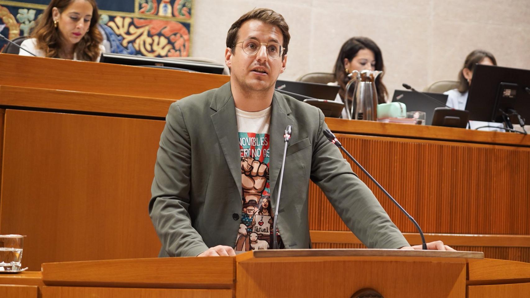Jorge Pueyo, en las Cortes de Aragón