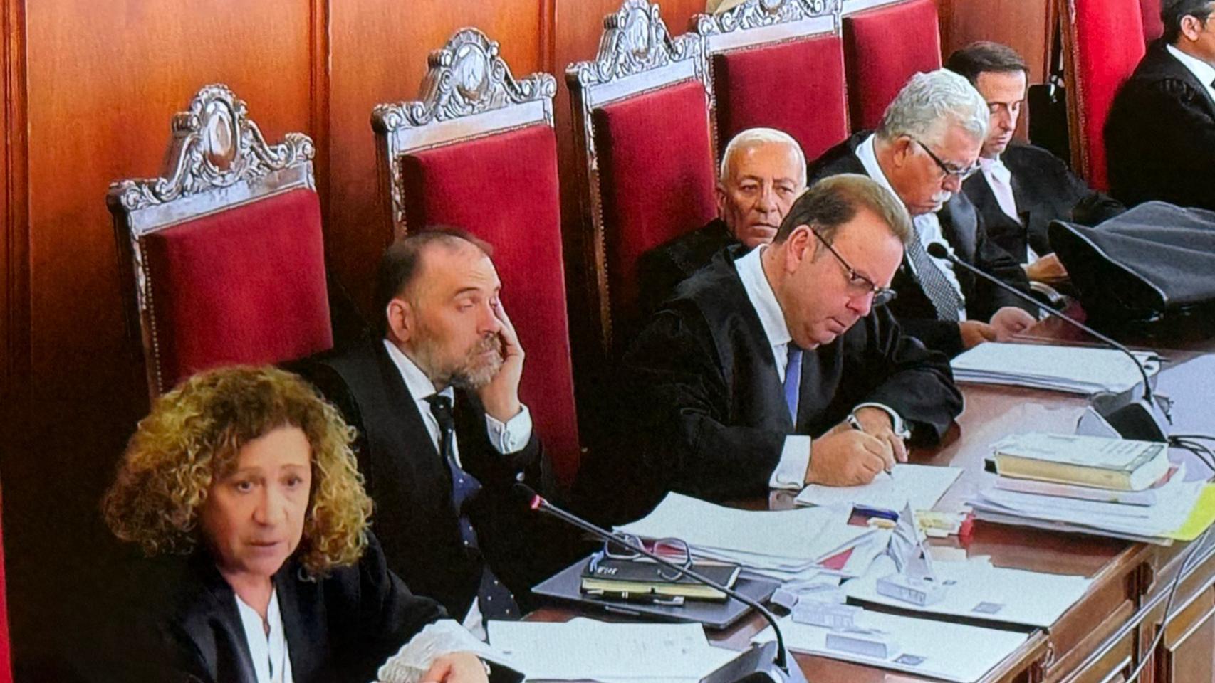La fiscal, Begoña García, este jueves, en la Audiencia Provincial de Badajoz.