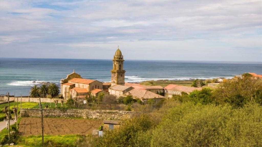 Monasterio de Santa María de Oia