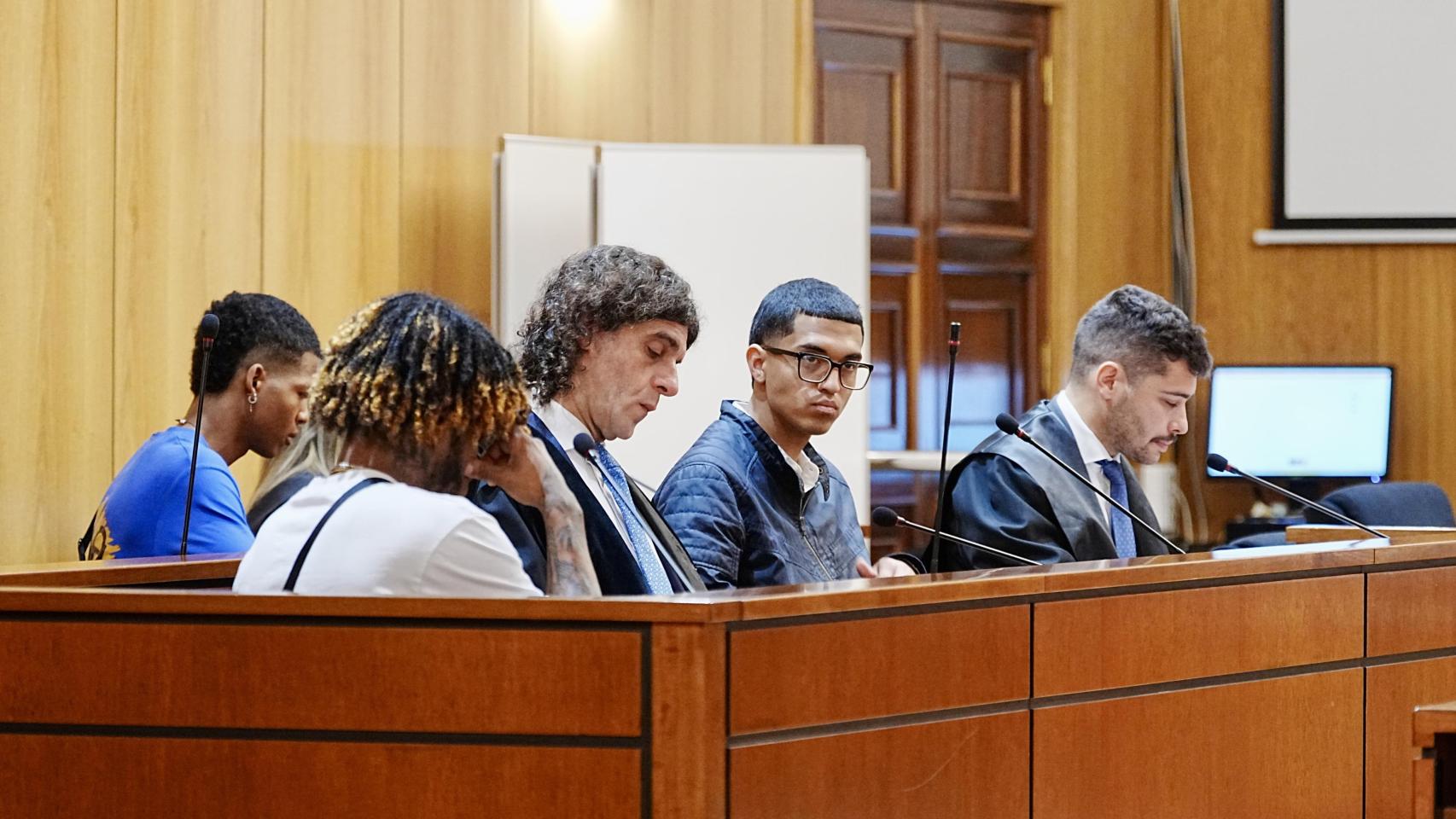 uicio por homicidio en grado de tentativa de tres miembros de la banda latina ‘Trinitarios’ contra un seguidor de ‘Dominican Don’t Play’