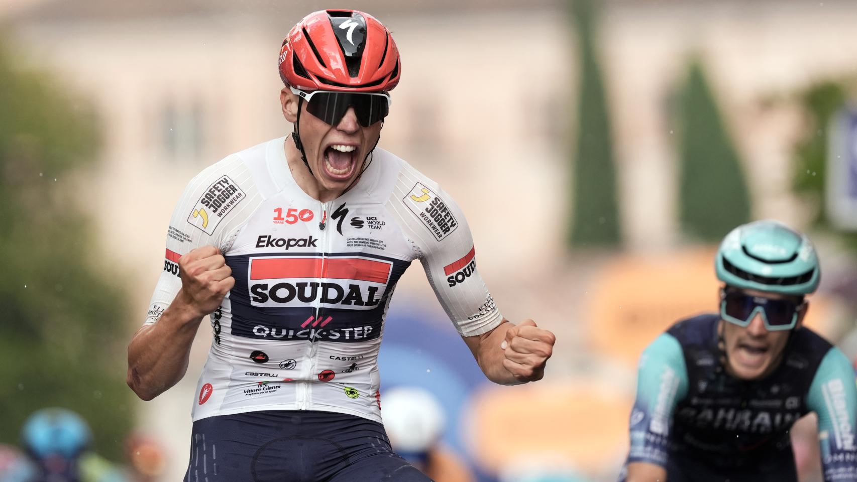 Magnier celebra su tercera victoria en el Giro.