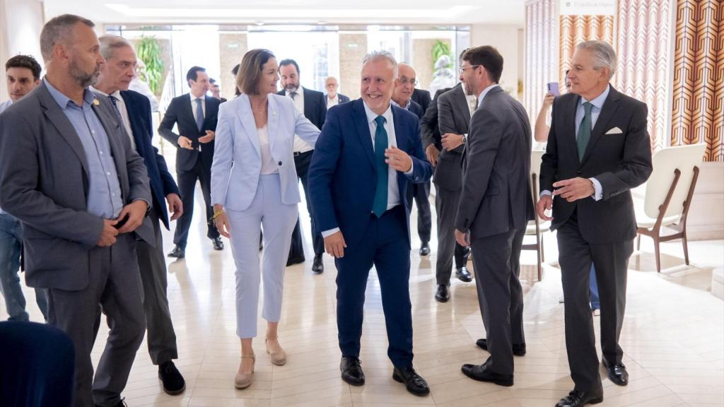 Ángel Víctor Torres, a su llegada al desayuno informativo de Europa Press al que asistieron varios ministros.