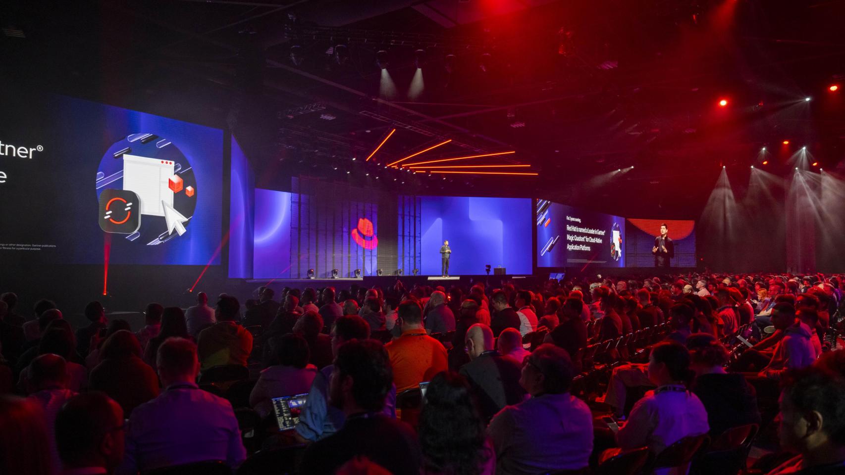 Una de las keynotes del Red Hat Summit de 2026.
