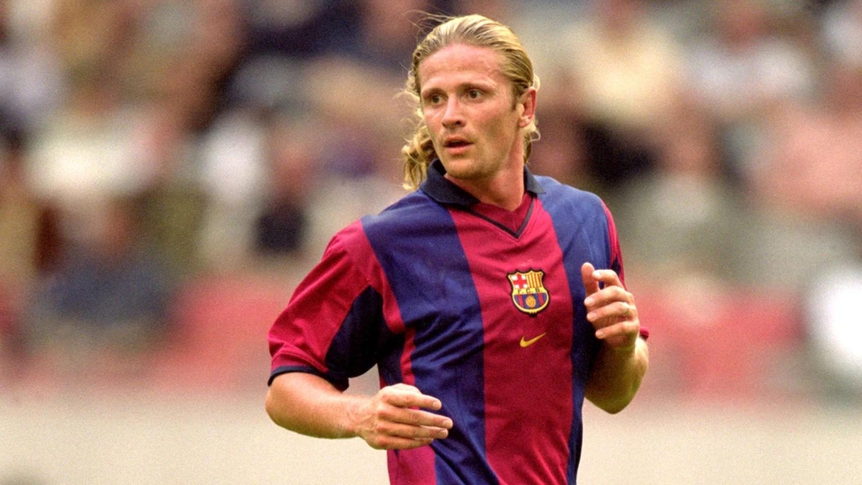 Emmanuel Petit, durante su etapa en el FC Barcelona.