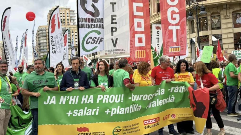 Los portavoces sindicales en los primeros días de huelga. EE