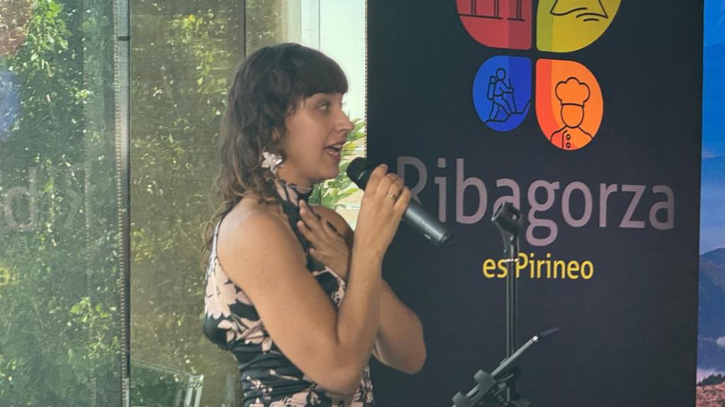 La solista ribagorzana Julia Cruz ha actuado en el evento.