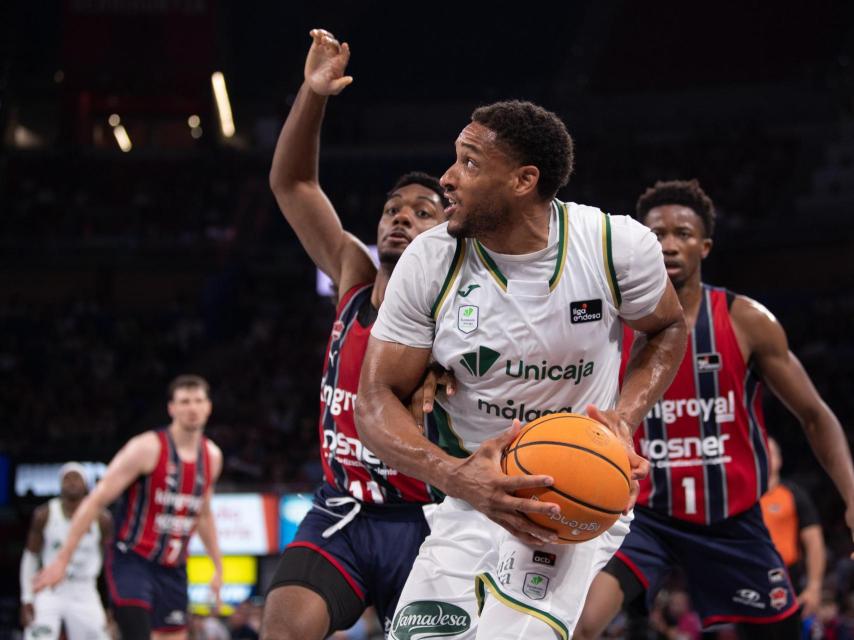 Rubit durante el Baskonia vs. Unicaja de la Liga Endesa
