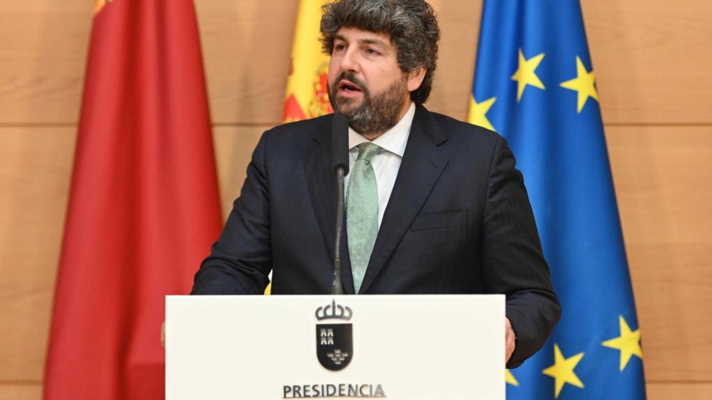 El presidente del Gobierno regional, este sábado, durante el acto de posesión de los nuevos consejeros.