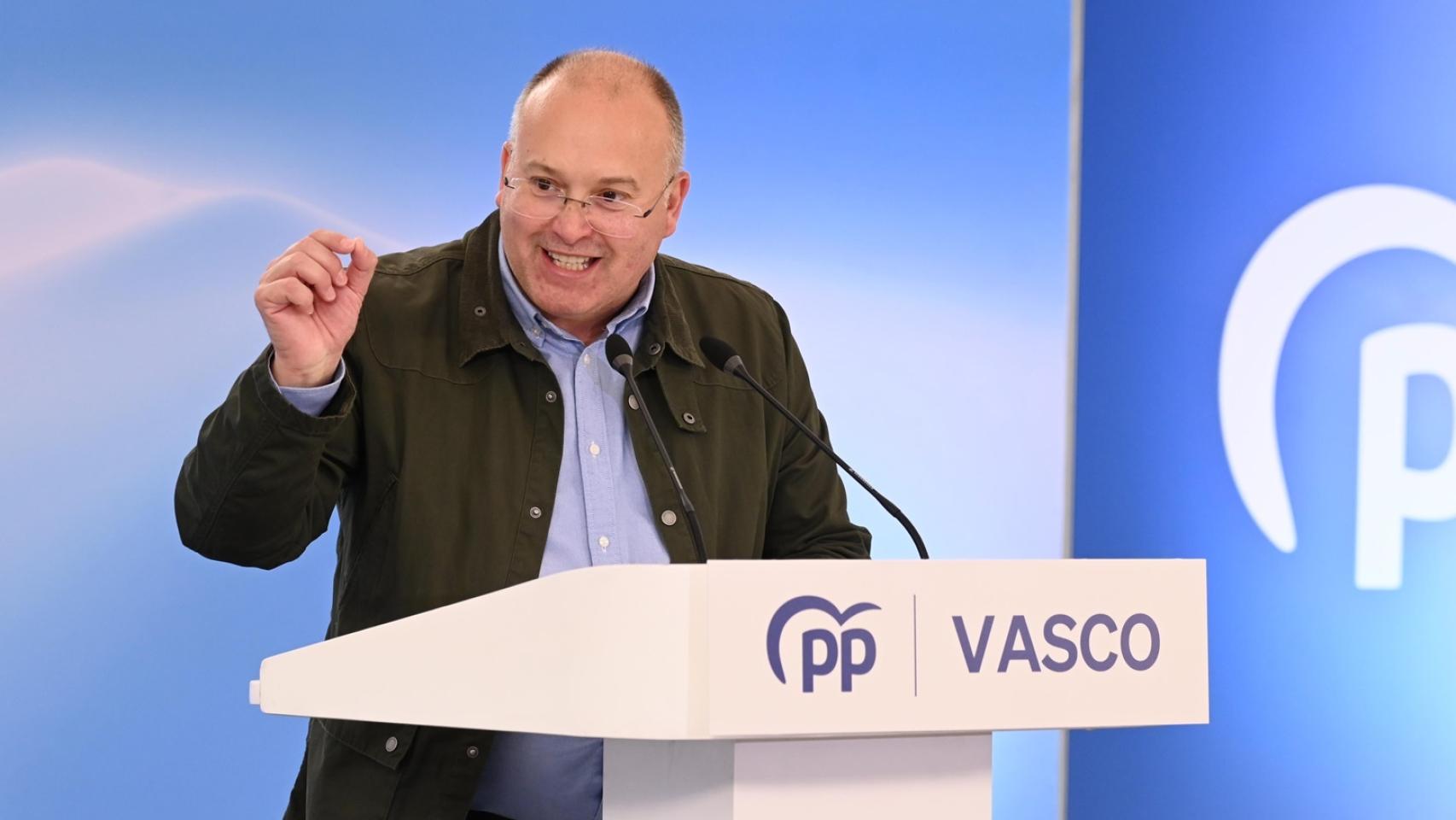 El secretario general del PP, Miguel Tellado, este sábado en Bilbao.