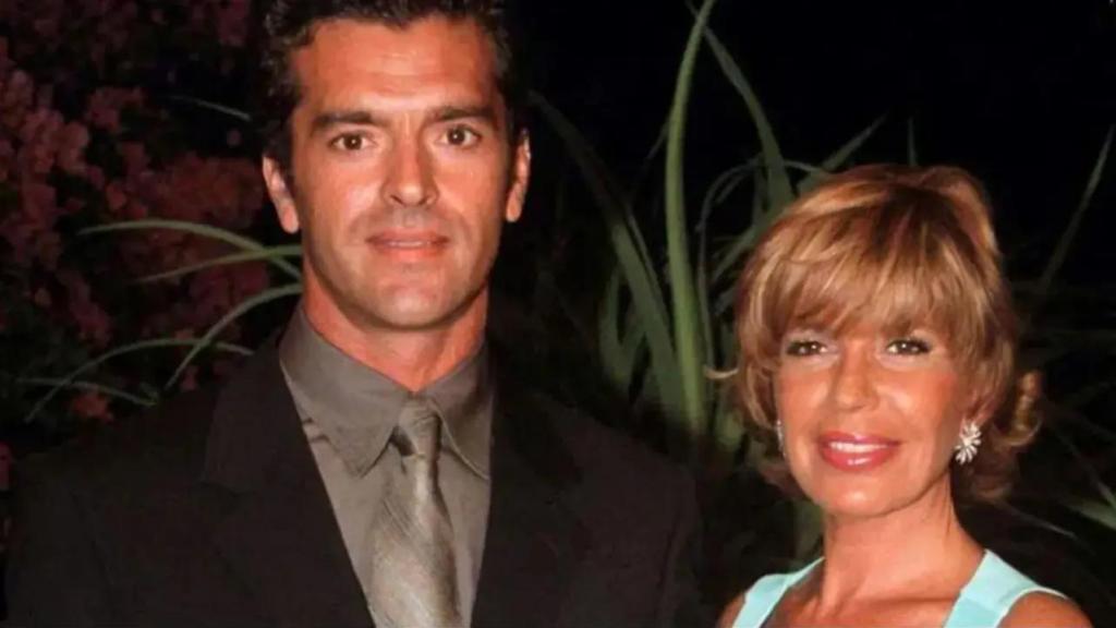 Bárbara Rey y Frank Francés en un acto público. 