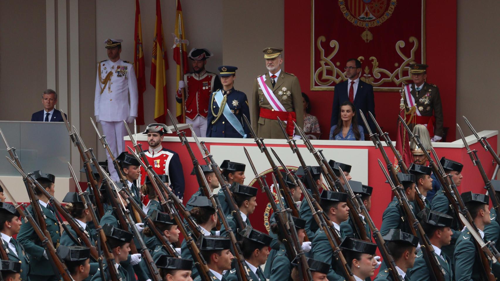 Desfile del Día de las Fuerzas Armadas, en Vigo