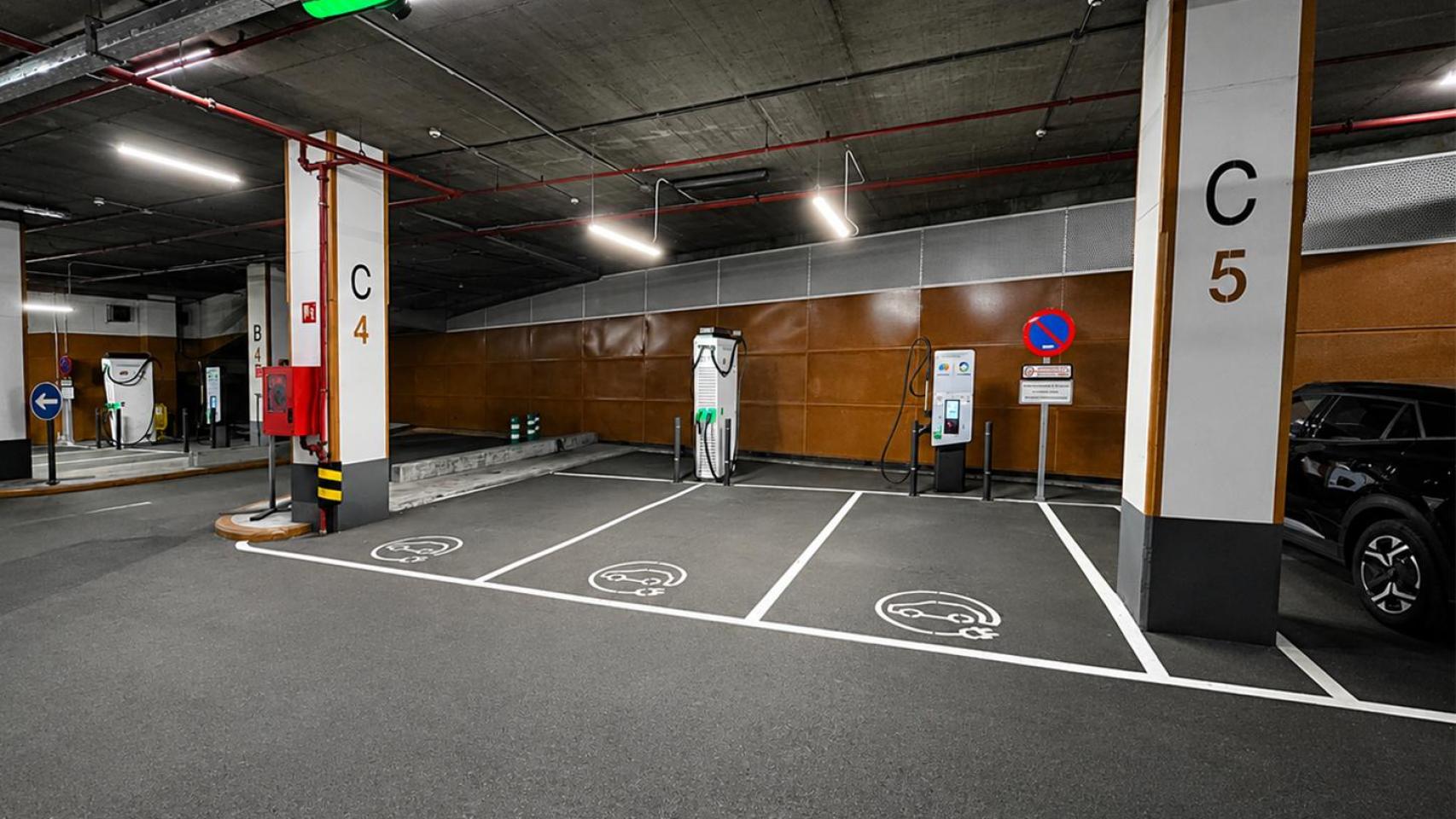 Nuevas plazas de recarga para vehículos eléctricos en Gran Vía de Vigo