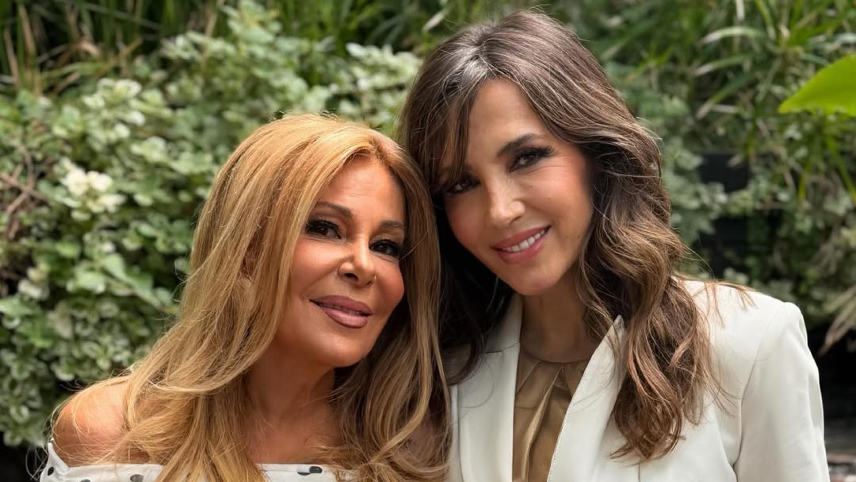 Ana Obregón y Paloma Lago en el bautizo de Javi, hijo de Javier García Obregón y nieto de la modelo.