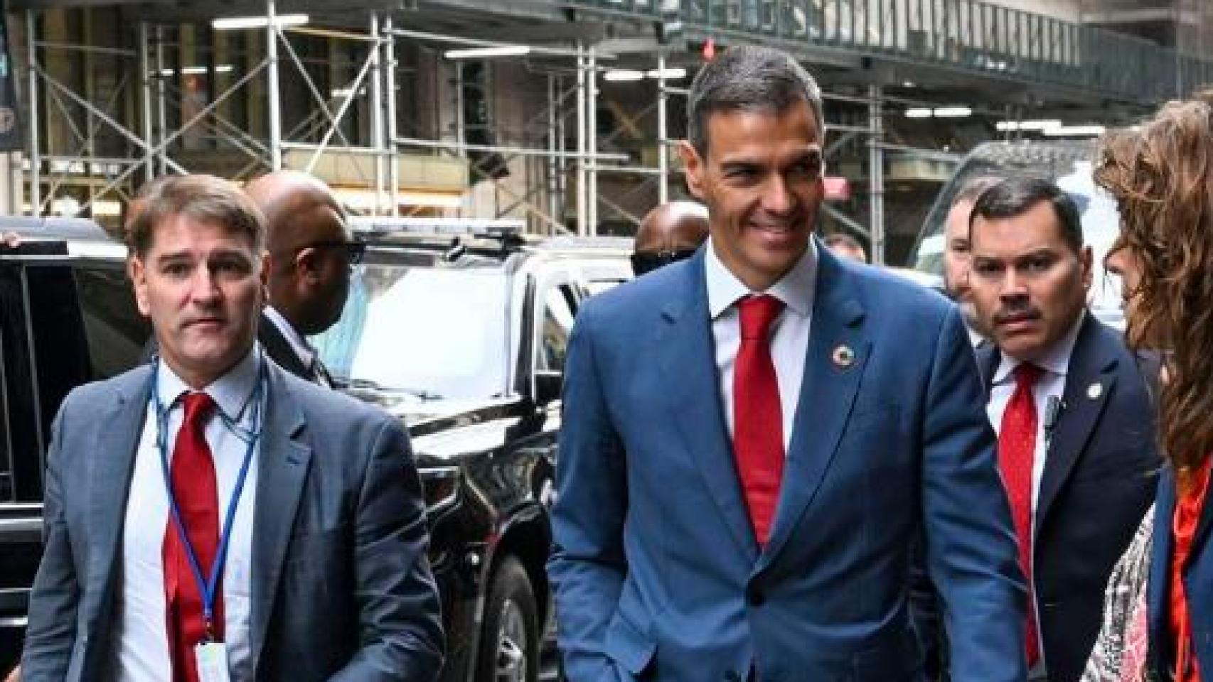 Pedro Sánchez y Manuel de la Rocha en Nueva York.