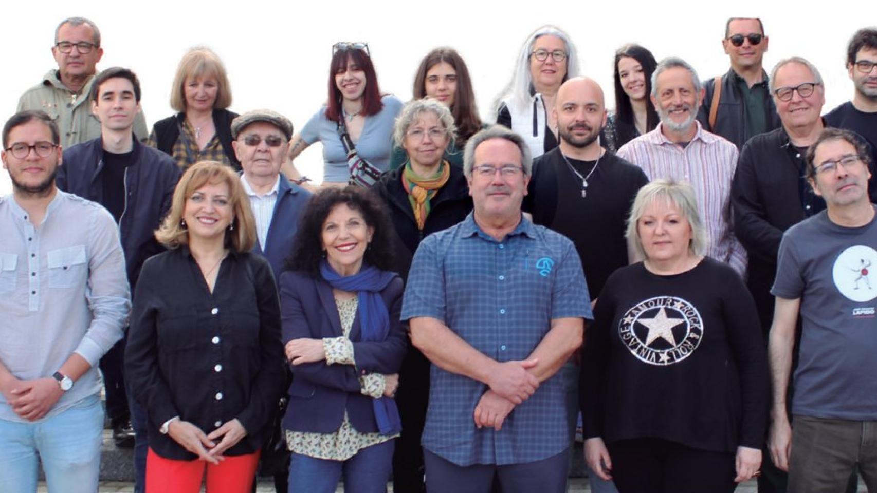 El alcalde de Zamora, Francisco Guarido, junto a los miembros de la candidatura de Izquierda Unida en una imagen de archivo