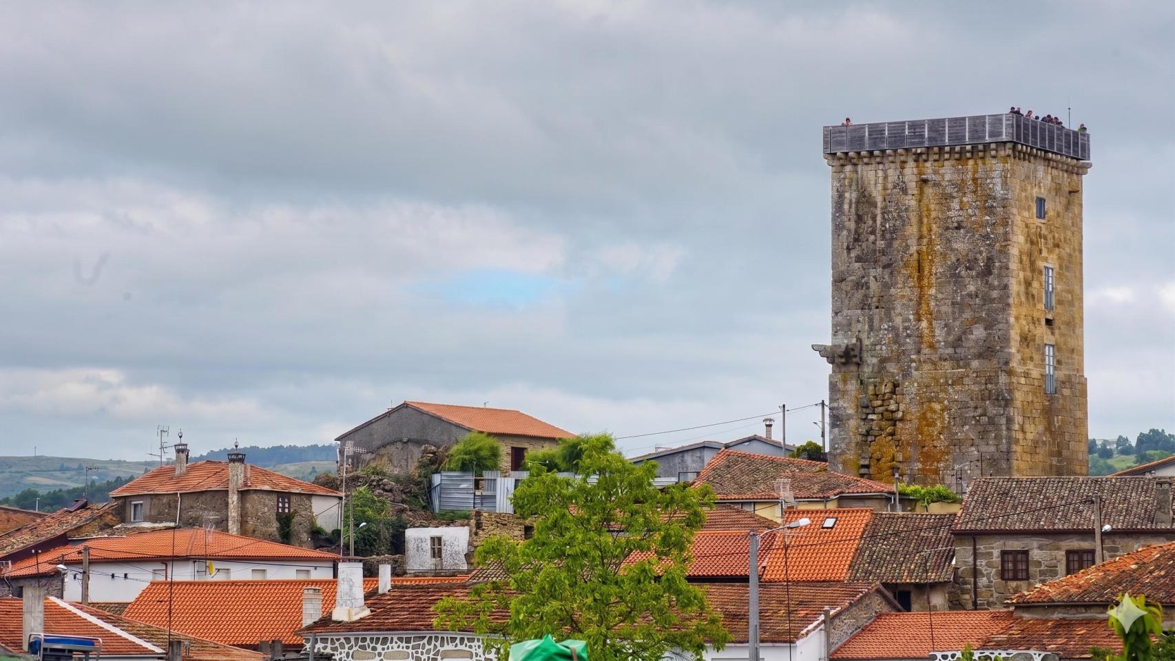 Vilanova dos Infantes, en Celanova (Ourense) y su imponente torre medieval