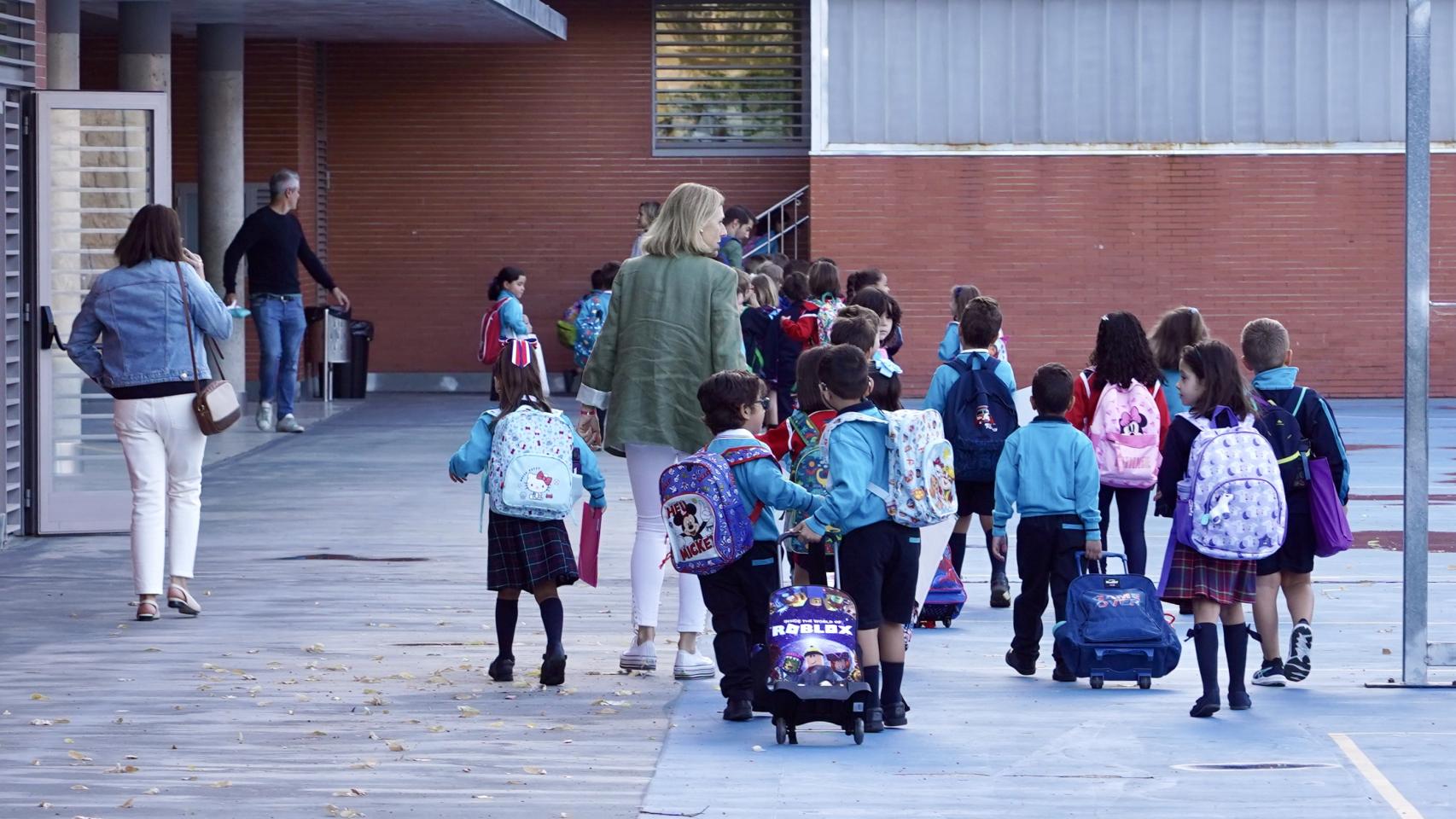 Un grupo de niños en un colegio de Valladolid