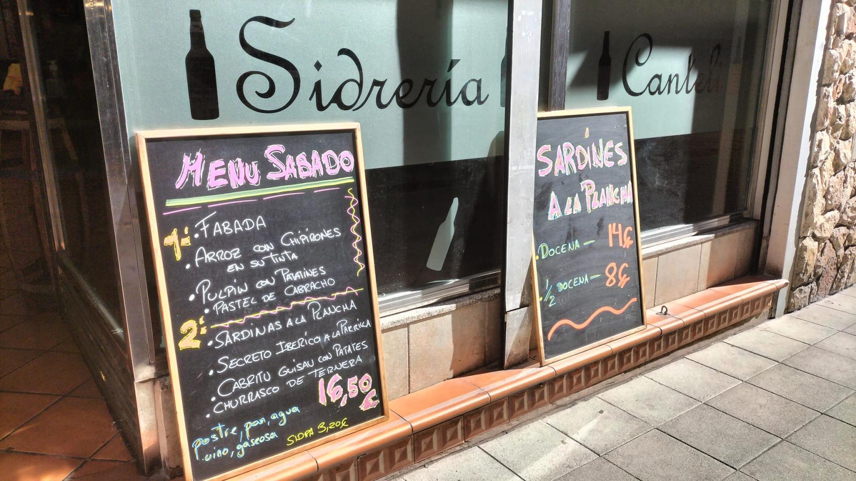 La fachada de la sidrería Canteli. 