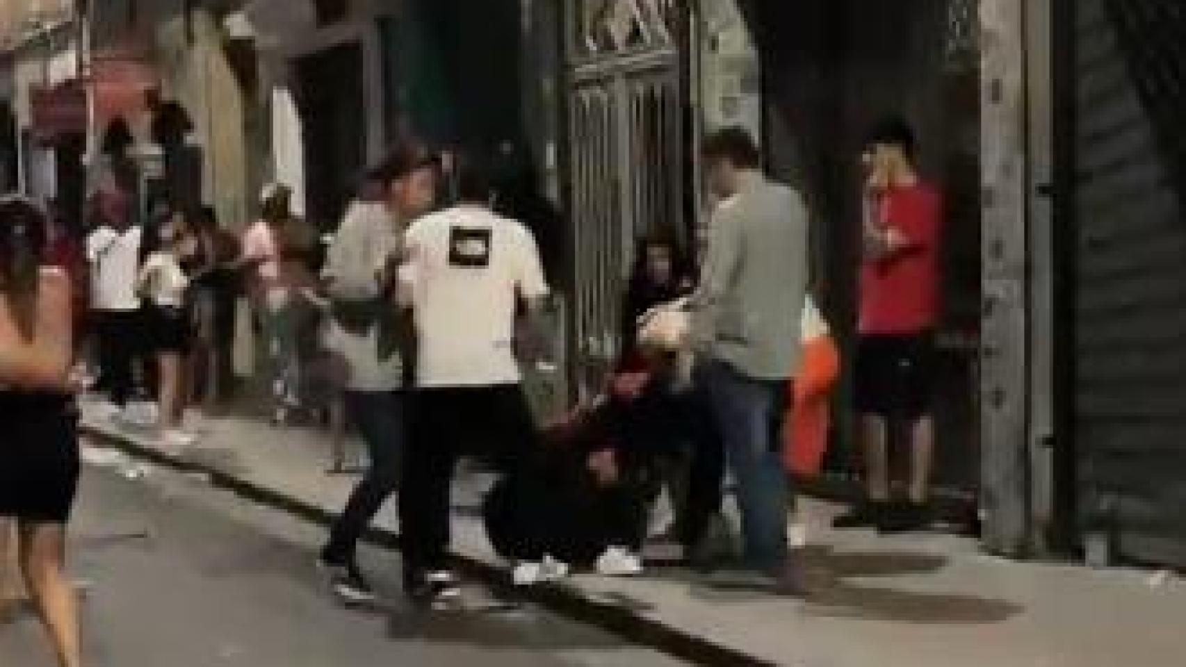 Imagen del altercado de la madrugada de este sábado en Palencia