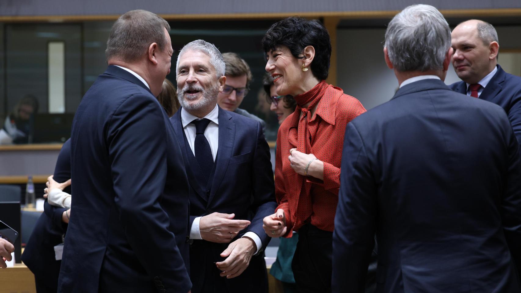 Elma Saiz y Fernando Grande-Marlaska, durante el Consejo de Interior de diciembre de 2025 en el que España votó en solitario contra el reglamento de retorno
