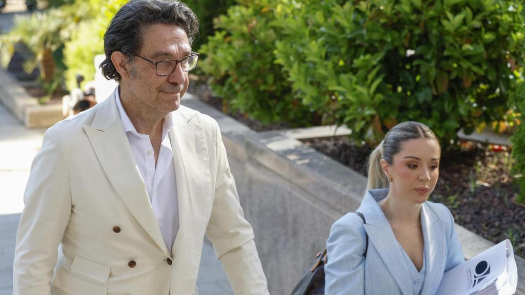 Luis Lorenzo, este lunes, llegando a la Audiencia Provincial.