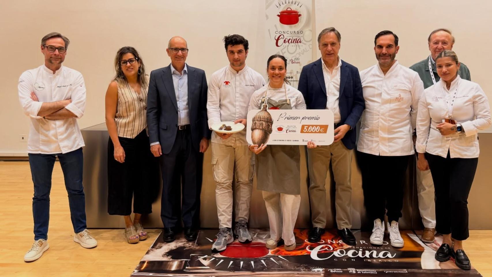 Javier Fuentes del Río, cocinero del restaurante Torreón Ibérico Experience ganador del V Concurso de Cocina con Ibérico con el plato 'Cerdo ibérico a la royal, morcilla y algas'