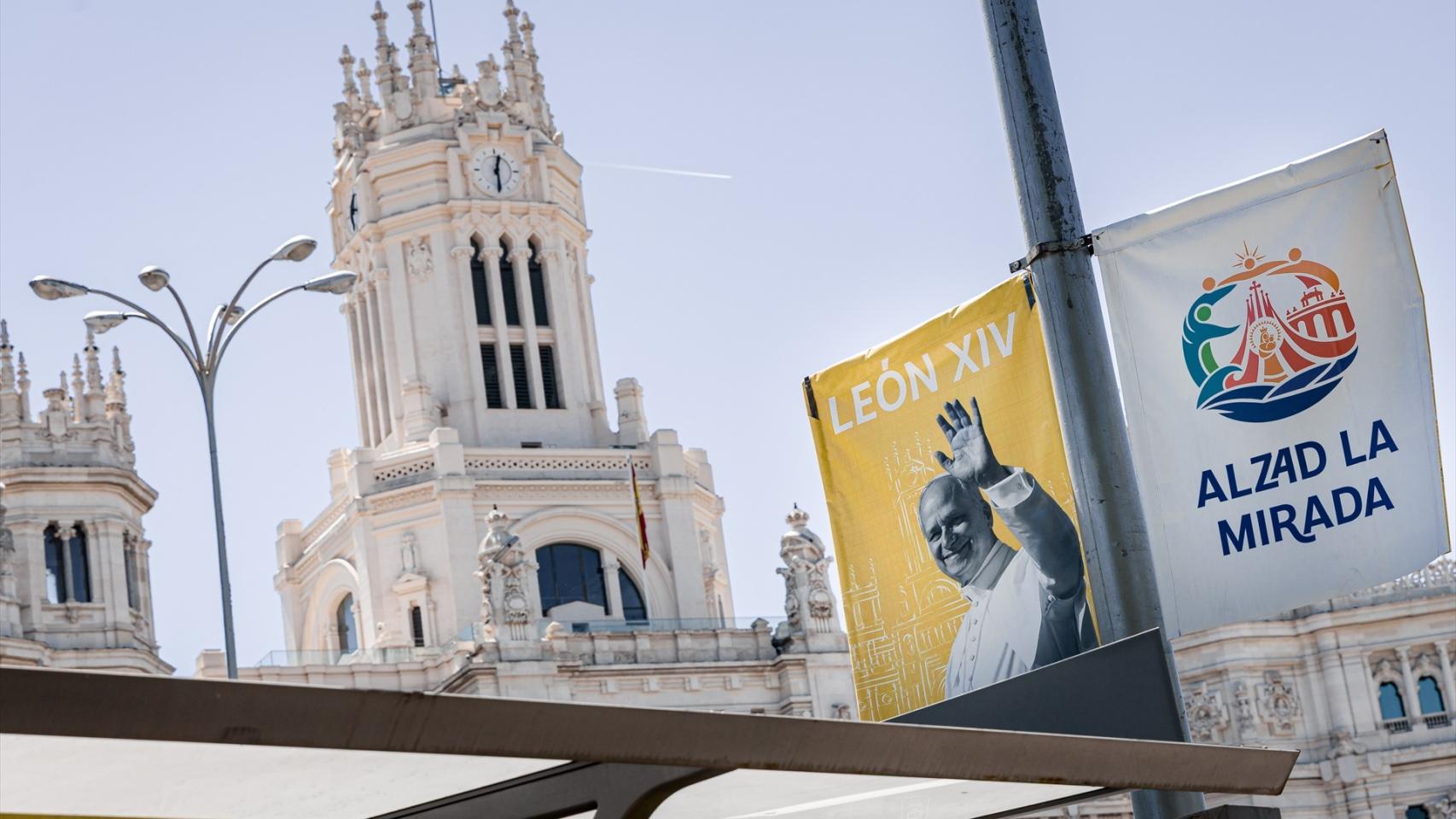Imagen de los preparativos para la visita del Papa.
