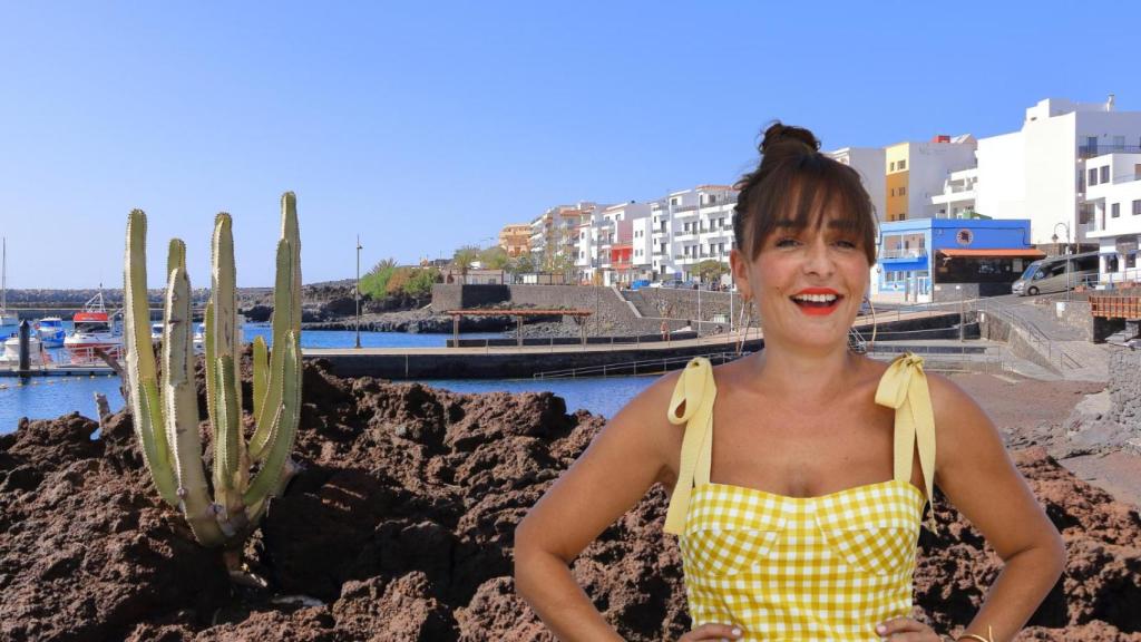 Candela Peña y el puerto de La Restinga en un montaje de elaboración propia.