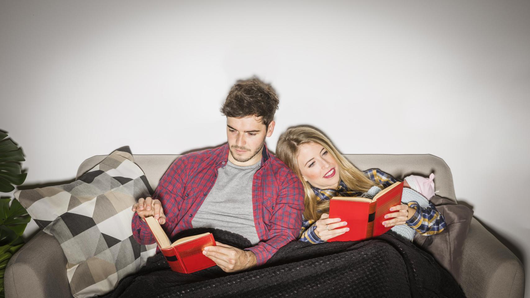<a href=https://www.magnific.com/free-photo/young-parents-with-baby-reading-books_4241280.htm#fromView=search&page=2&position=19&uuid=76a5763e-199c-4dd2-aa11-9af100f582ea&query=a+couple+reading+books>Image by freepik</a>